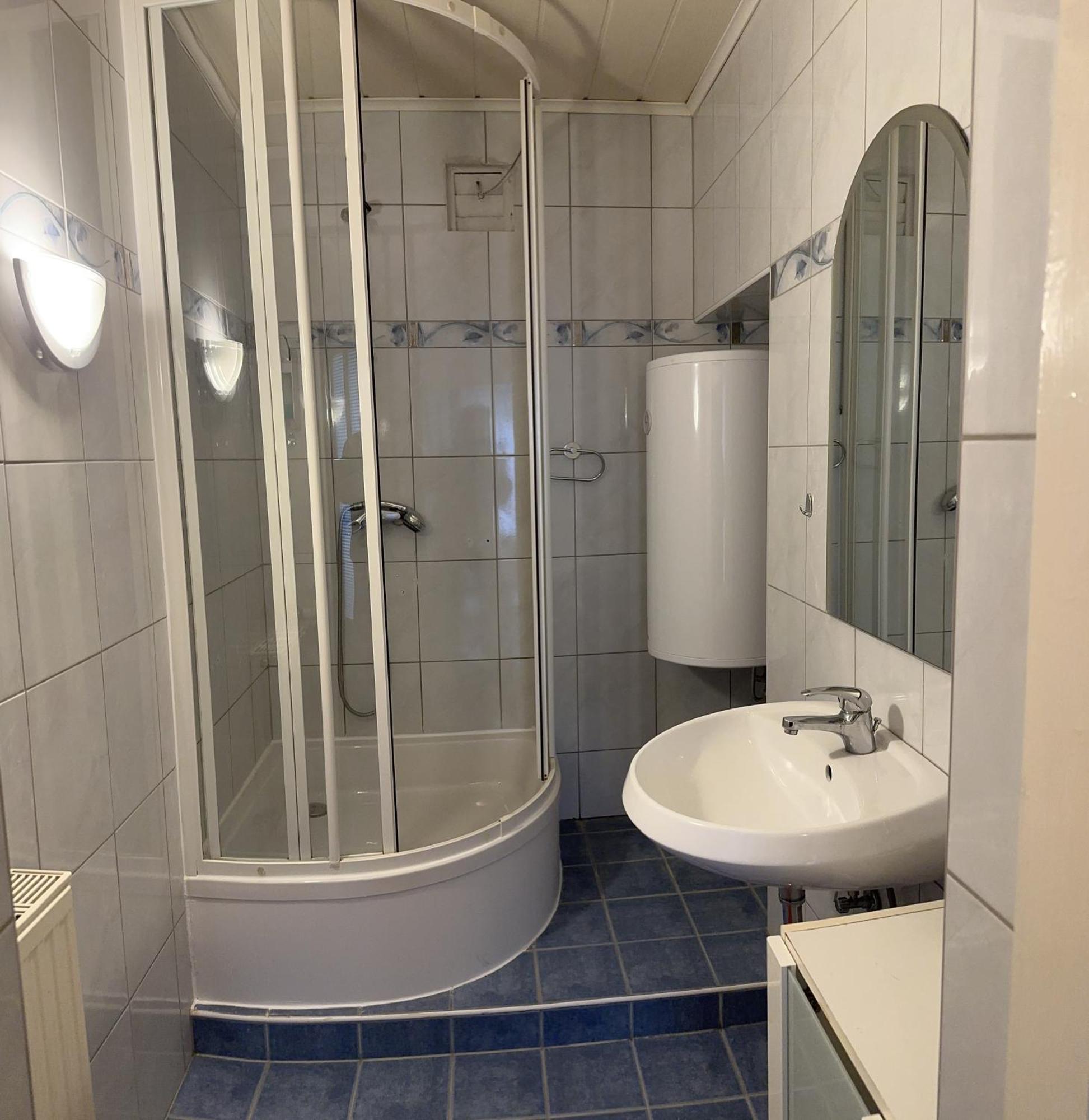 Cheap Outlet Center Apartment With Pool Pándorfalu Kültér fotó